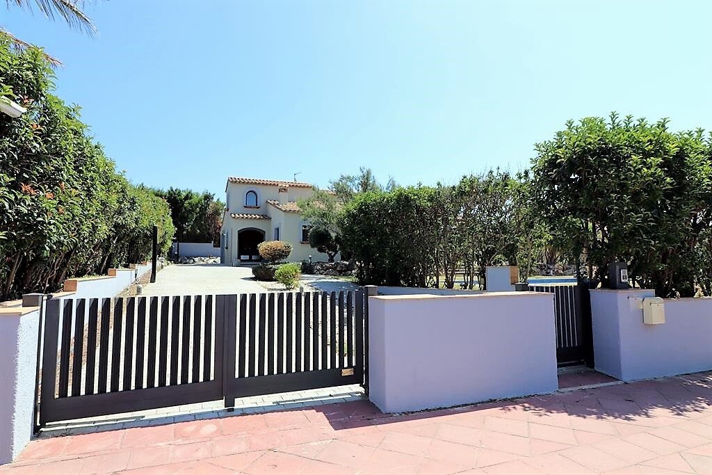 Villa in Peralada, Catalonia, Spain 1 - 18336618