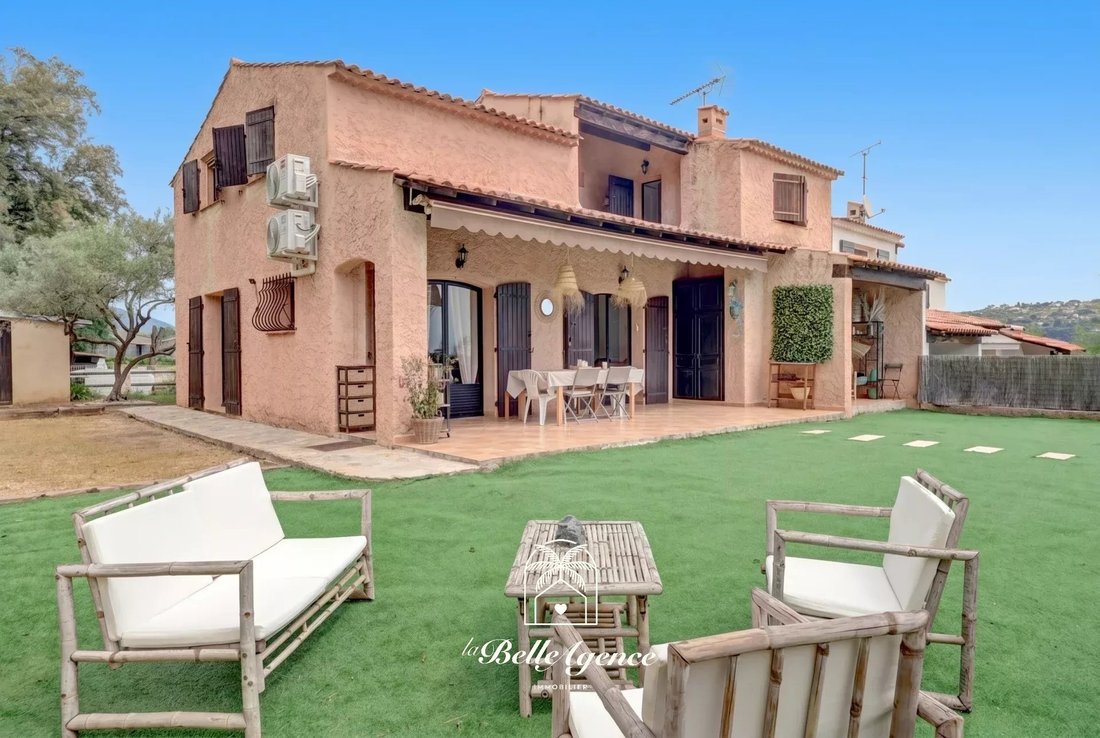 House in Saint-Laurent-du-Var, Provence-Alpes-Côte d'Azur, France 2 - 17918509