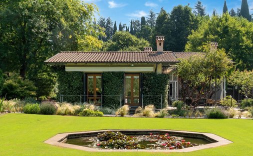 House in Monguzzo, Lombardy, Italy 1