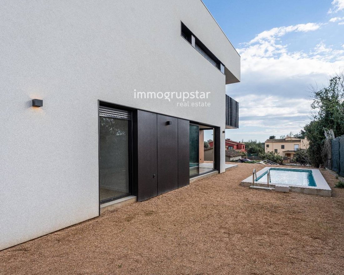 Townhouse in Palamos, Catalonia, Spain 5 - 18335158