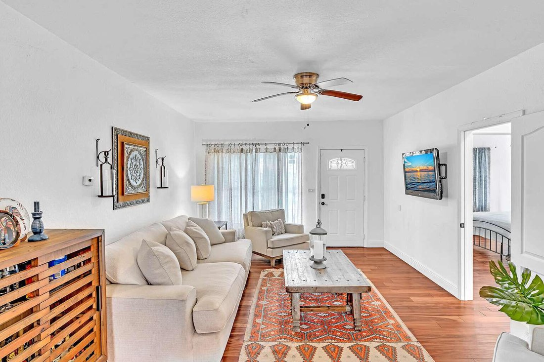 House in Miami, Florida, United States 4 - 18241584