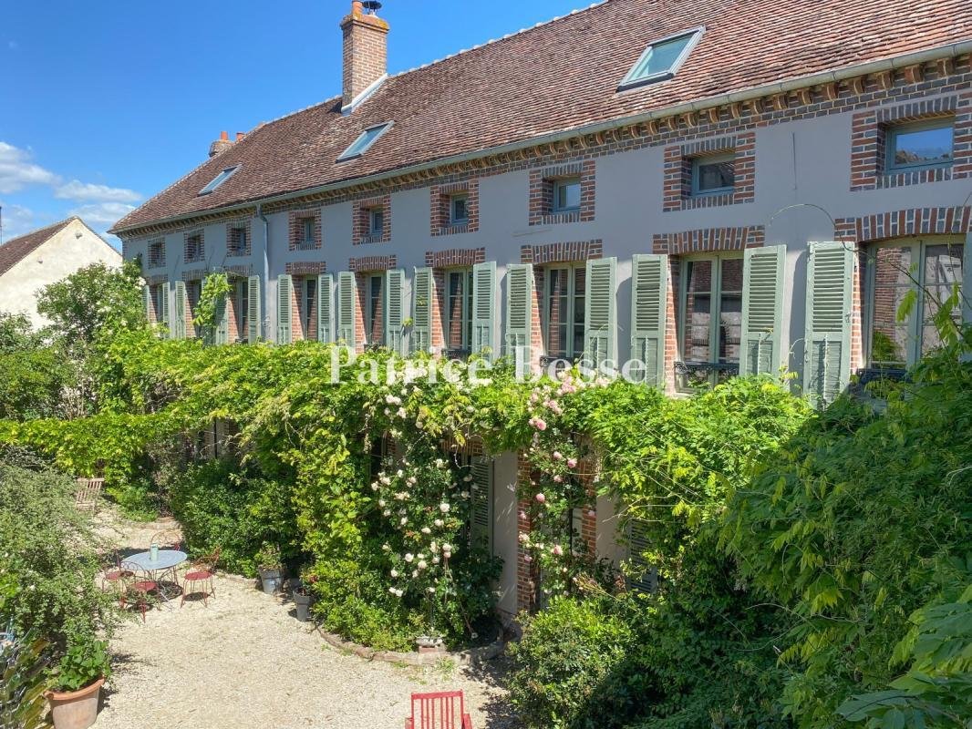 House in Joigny, Bourgogne – Franche-Comté, France 2 - 18340503