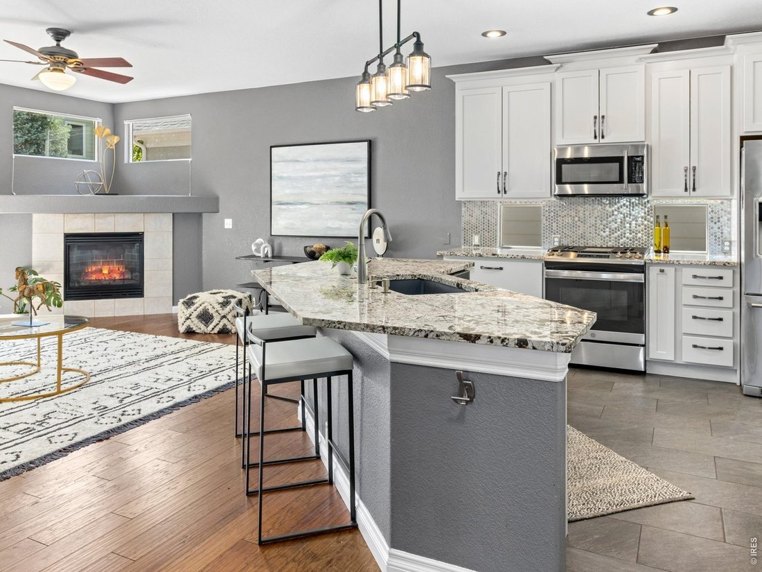House in Longmont, Colorado, United States 3 - 18342324