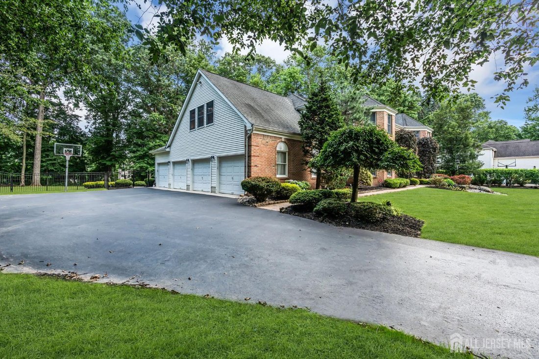 House in South Brunswick Township, New Jersey, United States 3 - 18349671
