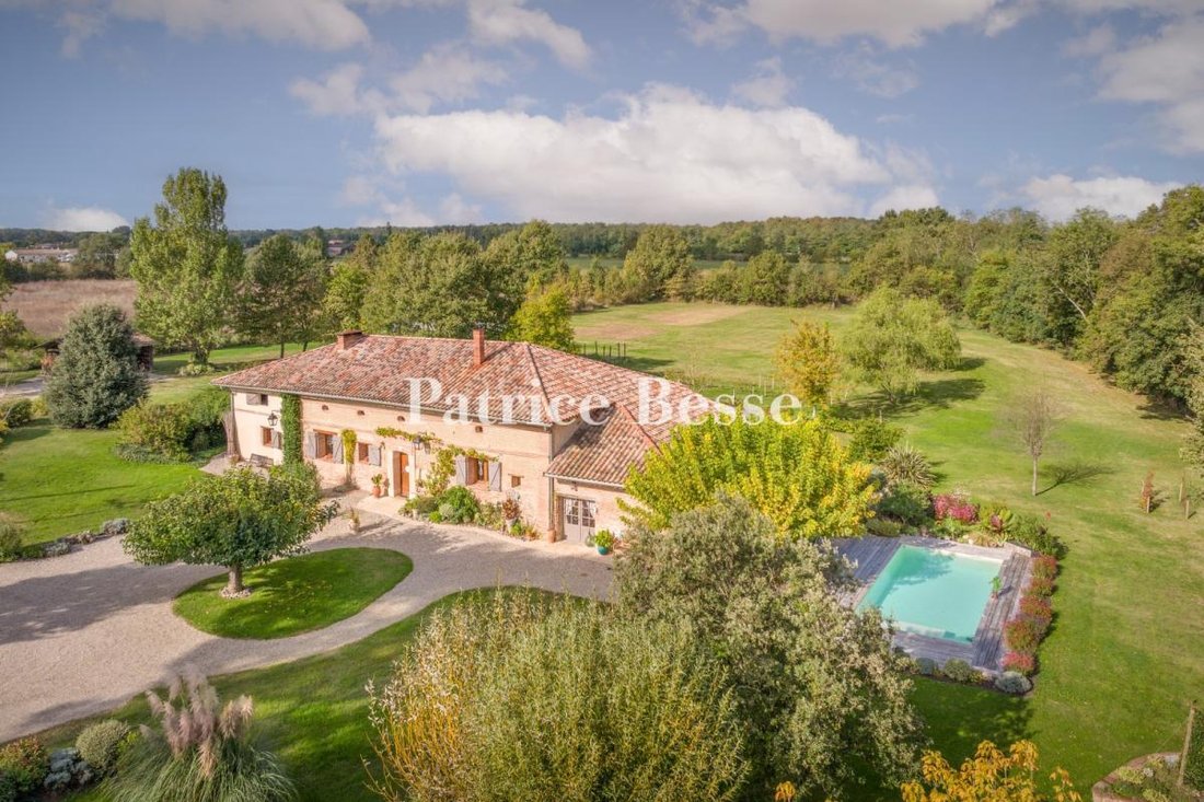 Farm Ranch in Labastide-Saint-Pierre, Occitania, France 1 - 18341185