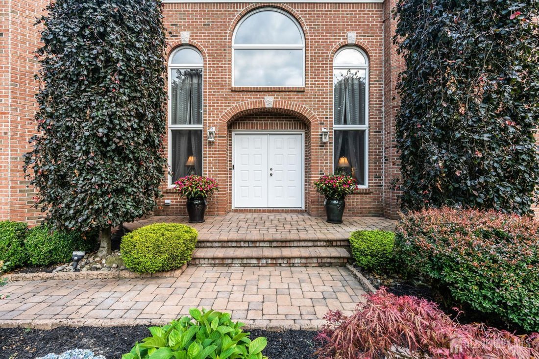 House in South Brunswick Township, New Jersey, United States 4 - 18349671