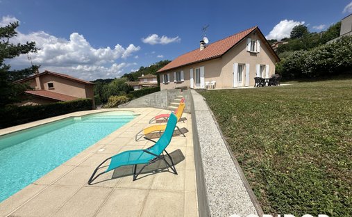 House in Montanay, Auvergne-Rhône-Alpes, France 1