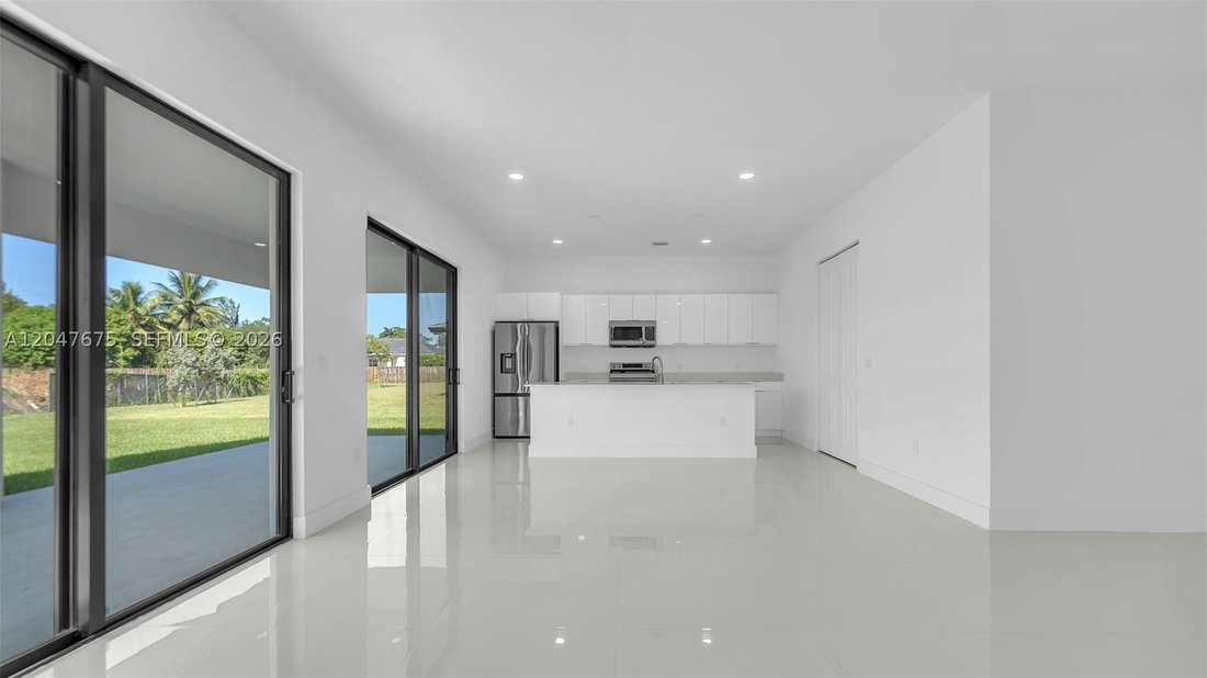 House in Miami, Florida, United States 4 - 18335039