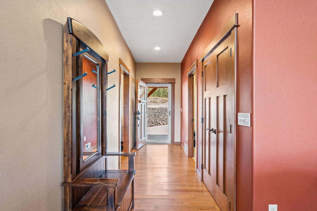 House in Nine Mile Falls, Washington, United States 5 - 18339545