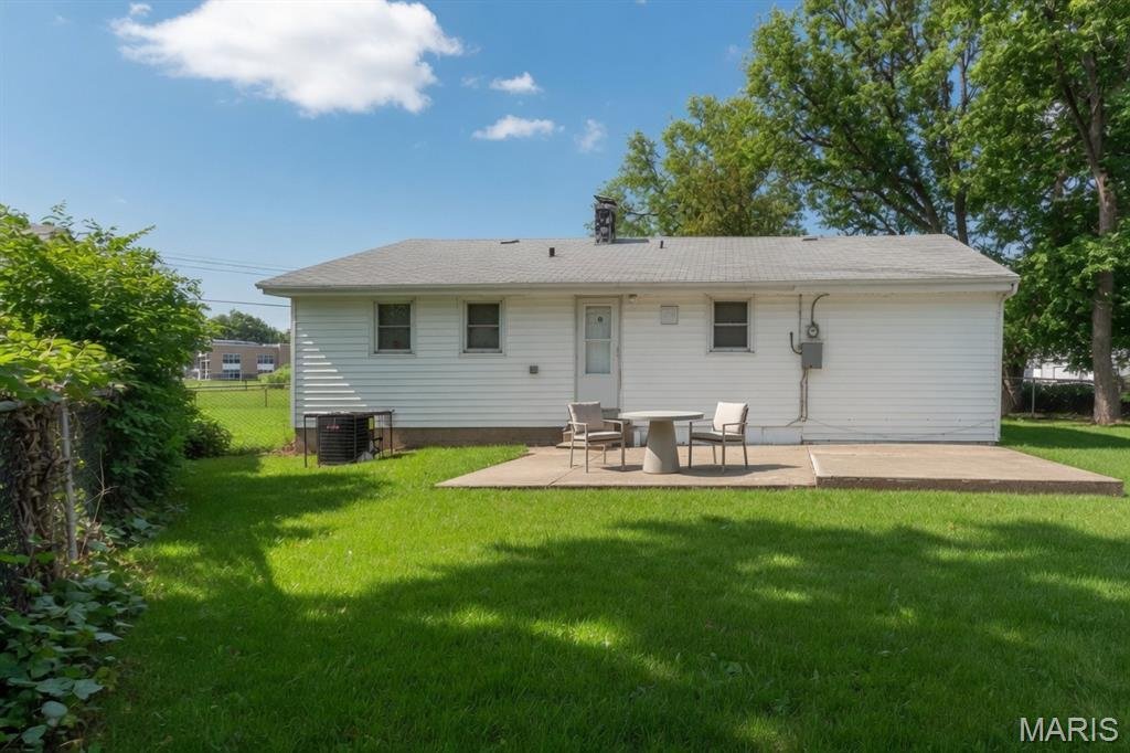 Appartamento a Woodson Terrace, Missouri, Stati Uniti 1 - 18335060