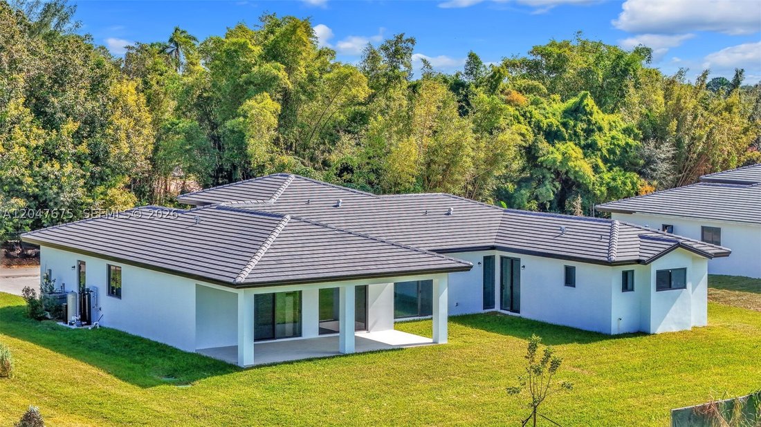 House in Miami, Florida, United States 2 - 18335039