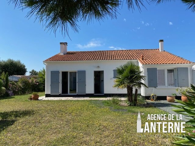 House in La Bree-les-Bains, Nouvelle-Aquitaine, France 1 - 18342001