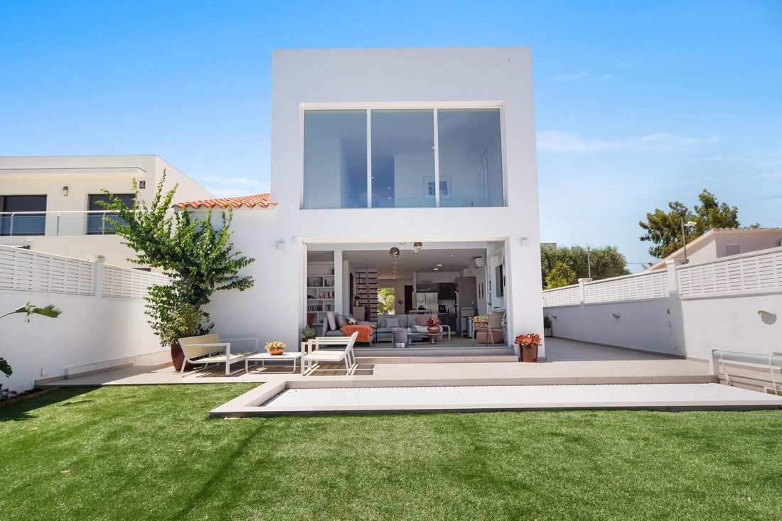 Villa in Empuriabrava, Catalonia, Spain 3 - 18335747
