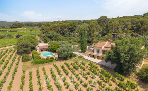 House in Le Castellet, Provence-Alpes-Côte d'Azur, France 1