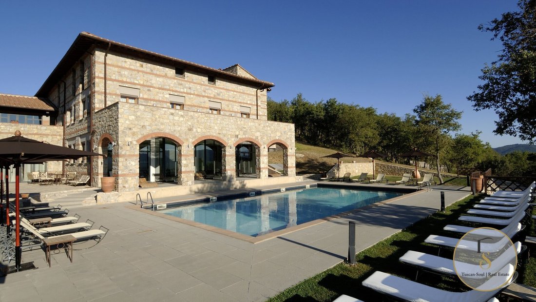 Country House in Siena, Tuscany, Italy 1 - 18341381