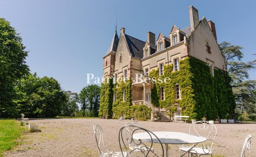 House in Moulins, Auvergne-Rhône-Alpes, France 1