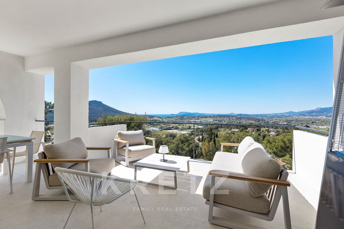 Villa in Carqueiranne, Provence-Alpes-Côte d'Azur, France 3 - 18340969