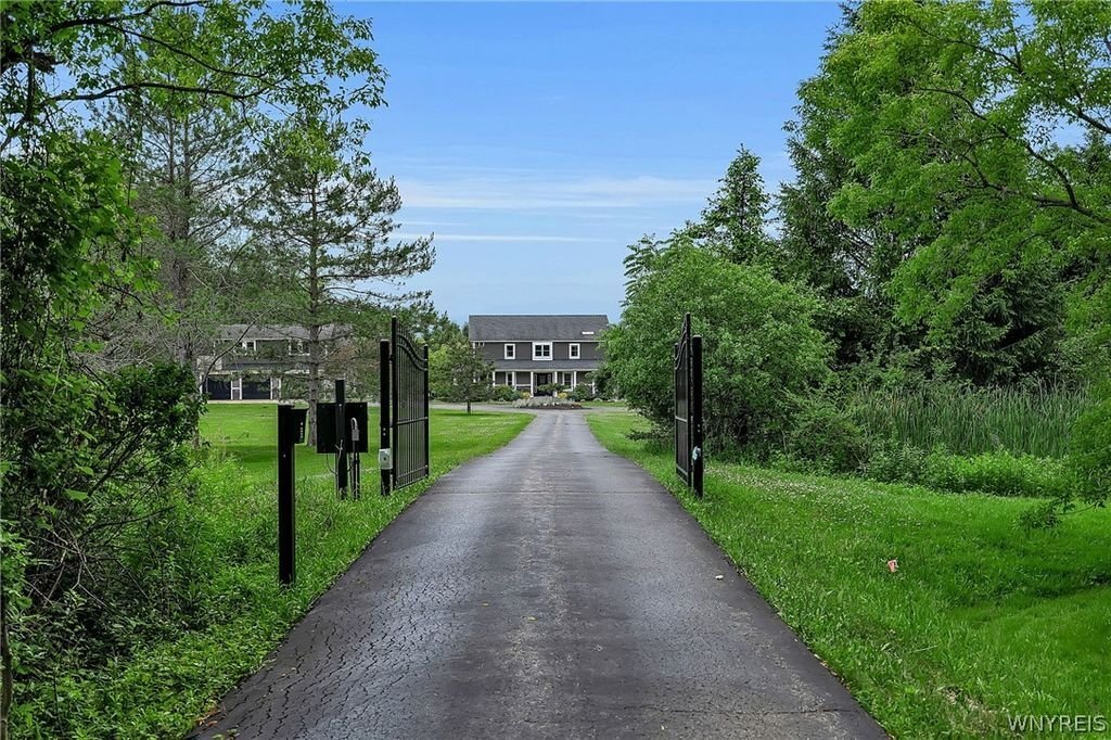 House in Orchard Park, New York, United States 2 - 18346168