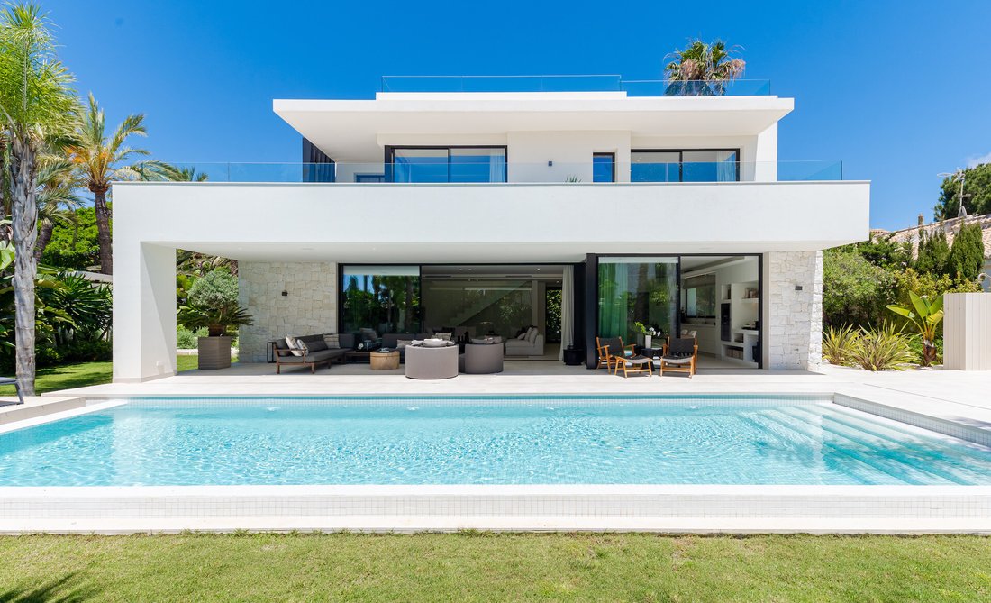 Villa in Elviria-Cabopino, Marbella, Spanien 2 - 18344004