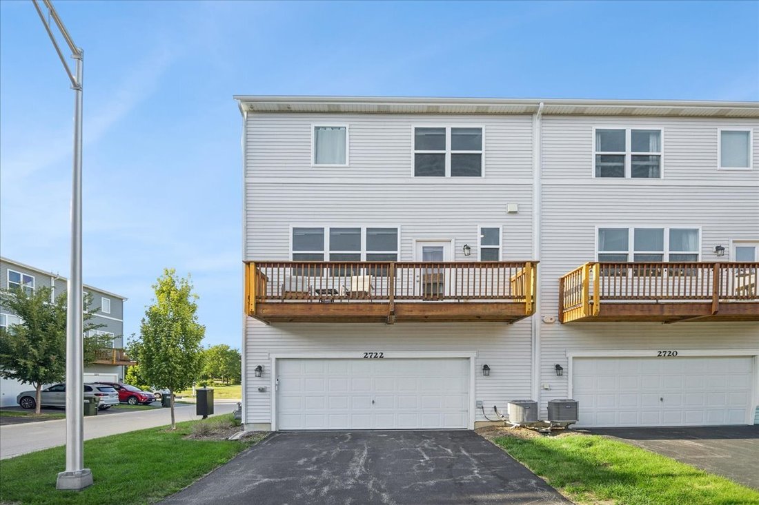 House in Rolling Meadows, Illinois, United States 3 - 18342528