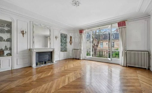 Apartment in Porte Dauphine, Paris 16e Arrondissement, Paris 1