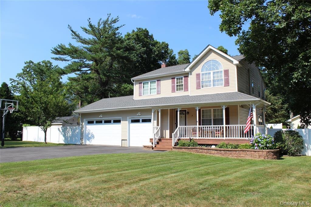 House in Mastic Beach, New York, United States 1 - 18334673