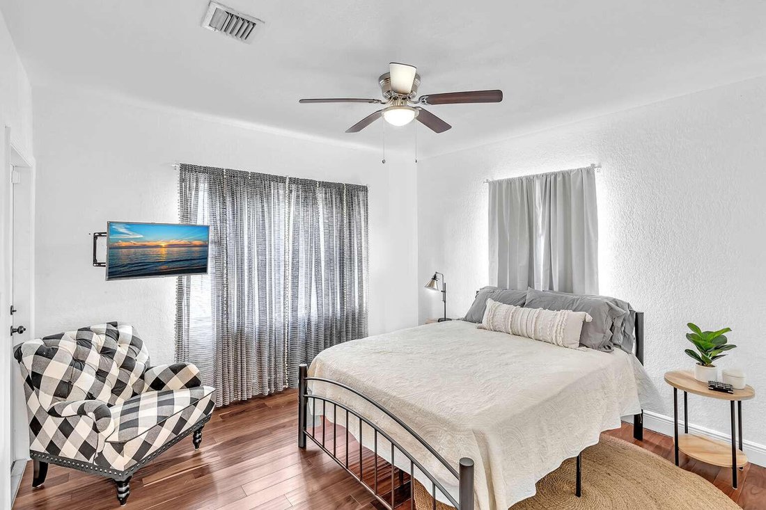 House in Miami, Florida, United States 5 - 18241584