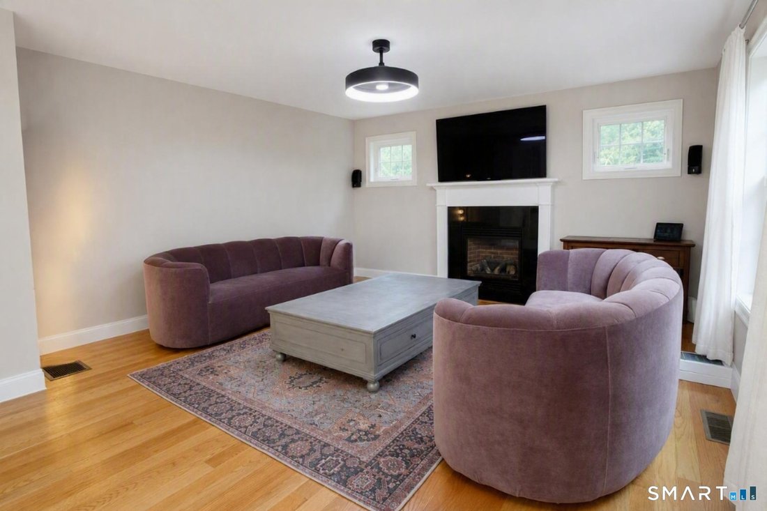 House in Simsbury, Connecticut, United States 5 - 18296892