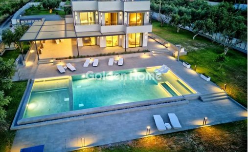 Casa en Northern Corfu, Peloponnese, Western Greece and the Ionian, Grecia 1
