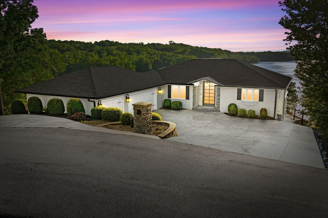 House in Cadiz, Kentucky, United States 1 - 18349016