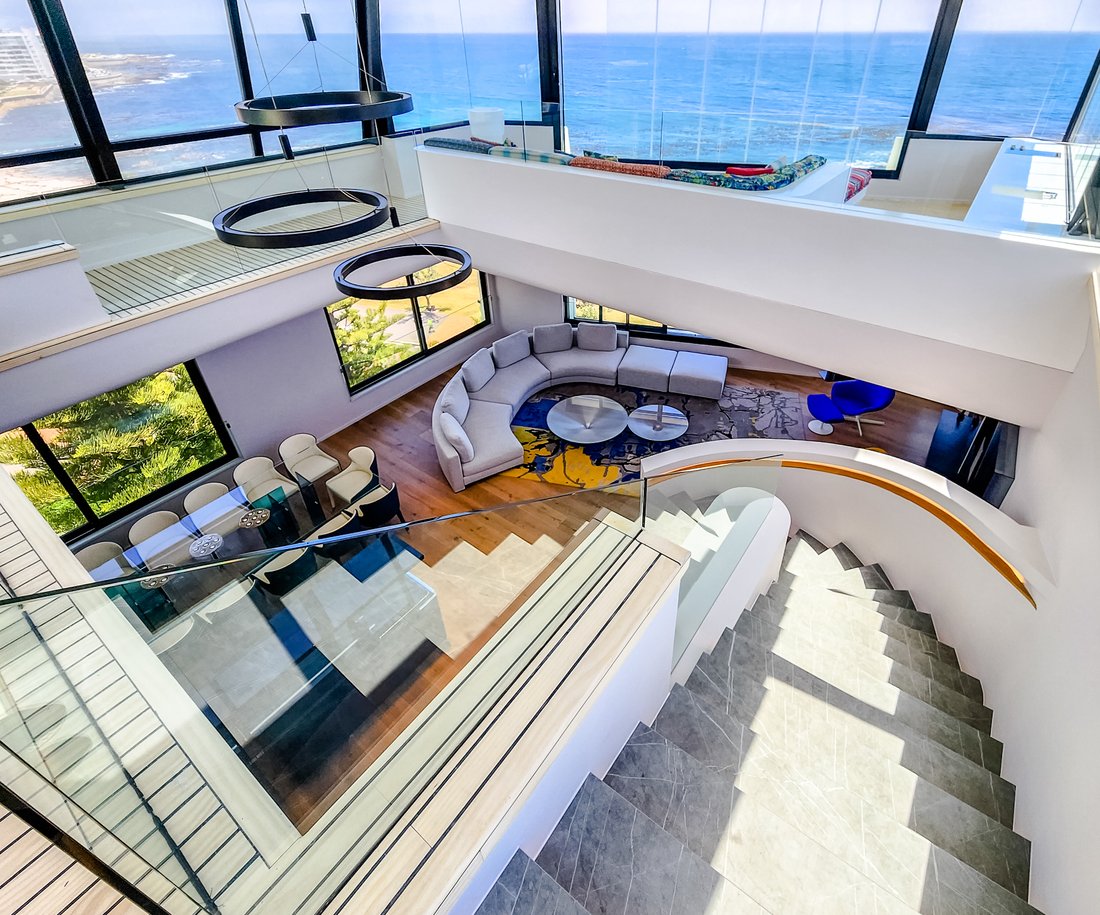 Penthouse in Sea Point, Cape Town, South Africa 1 - 18343734