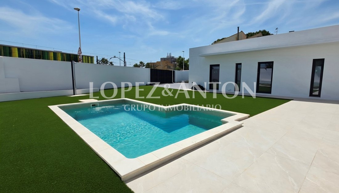 Villa in l'Eliana, Valencian Community, Spain 2 - 18336516