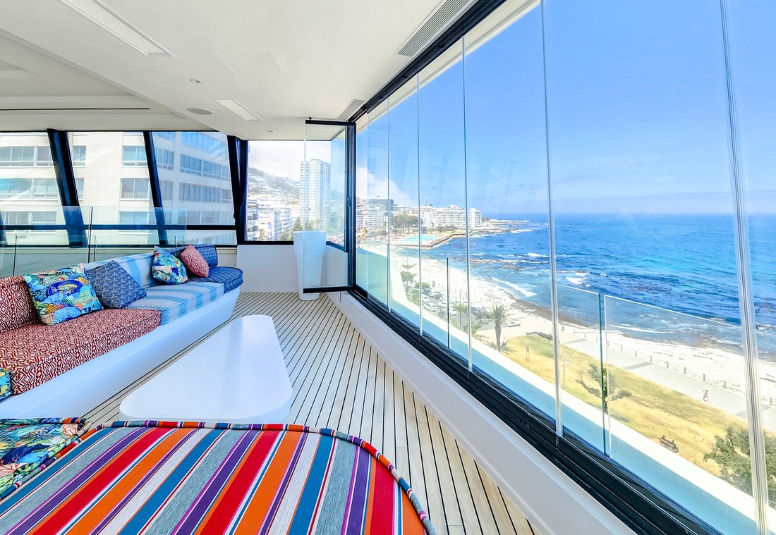 Penthouse in Sea Point, Cape Town, South Africa 4 - 18343734