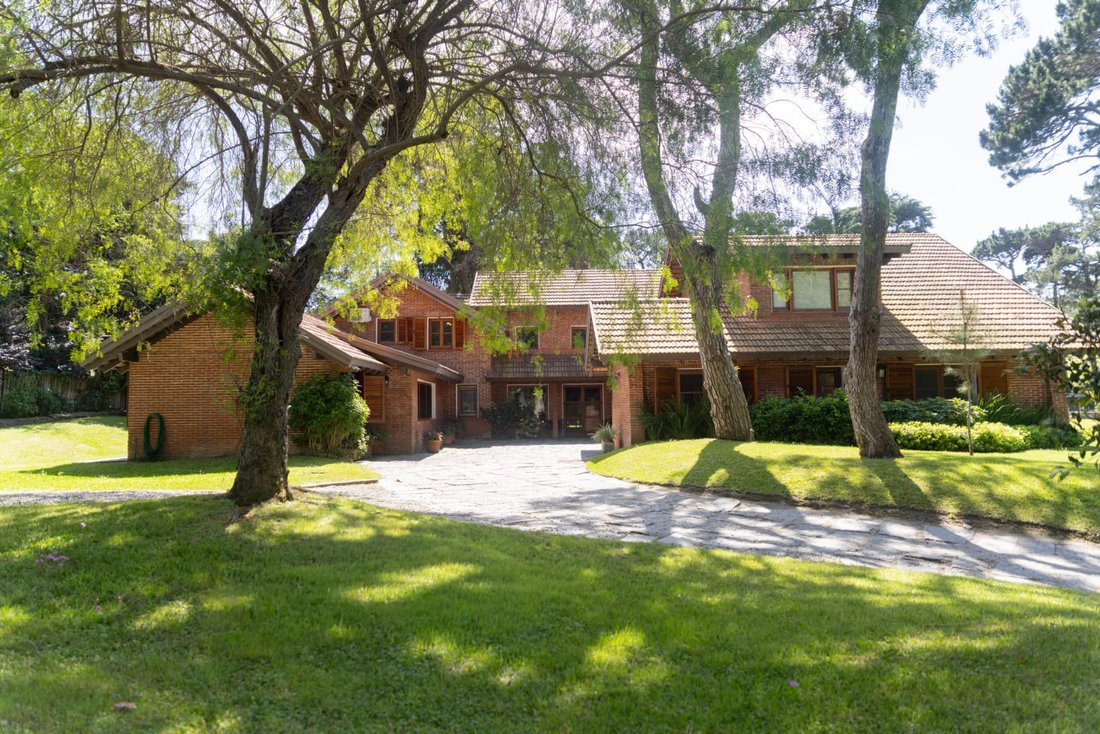 House in Punta del Este, Maldonado Department, Uruguay 2 - 18344387
