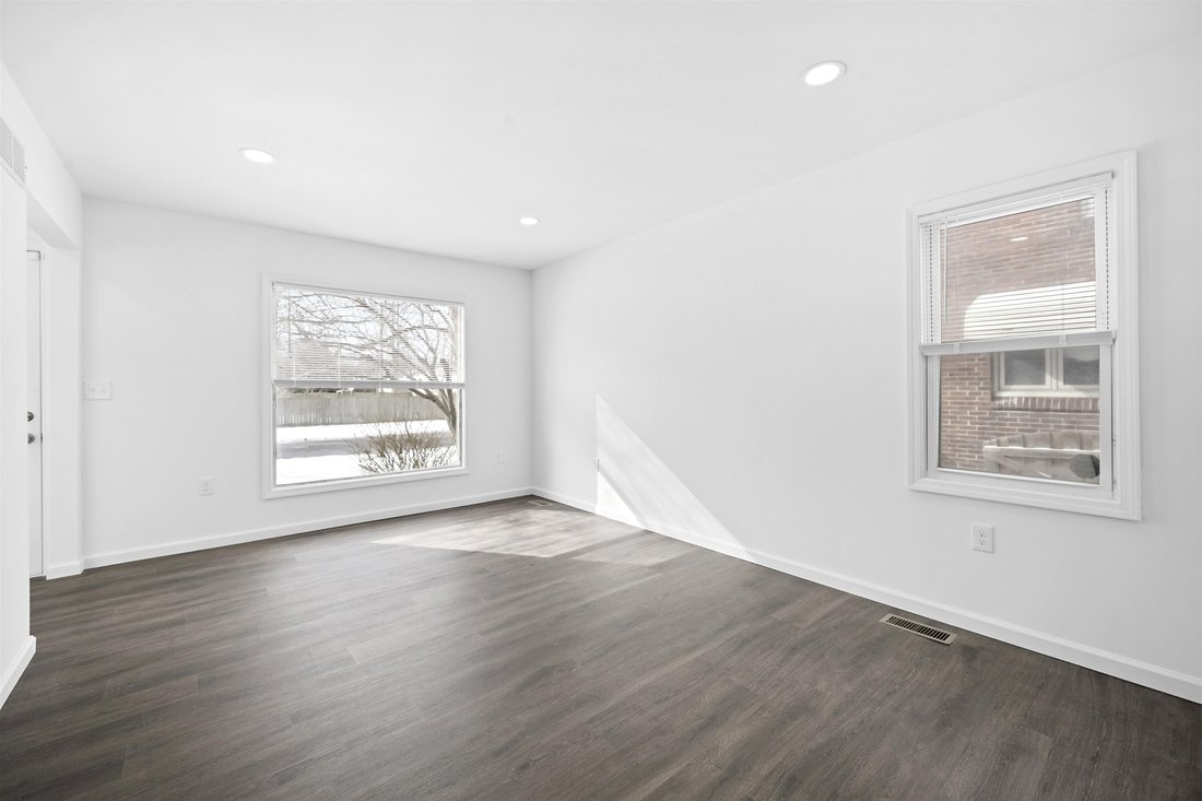 Harper Woods, Michigan, United States 3 - 18309083