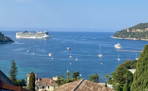 House in Le Port, Villefranche-sur-Mer, France 1