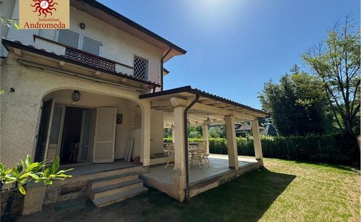 Villa in Center, Forte dei Marmi, Tuscany 1