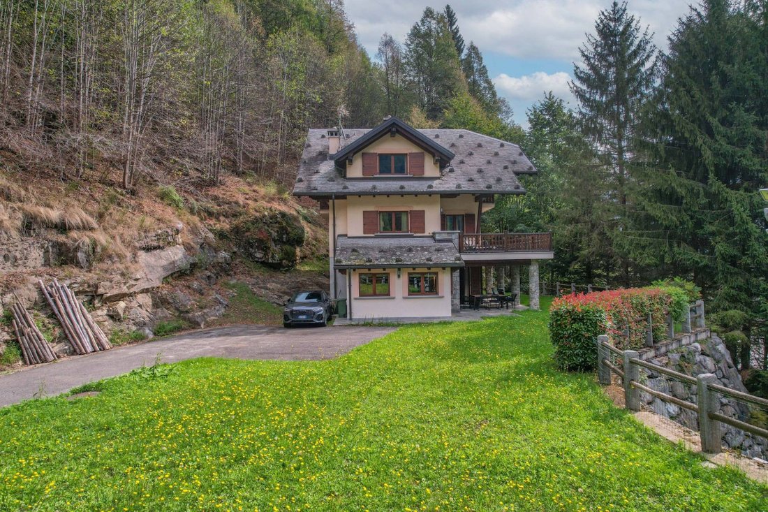Villa in Piode, Piedmont, Italy 3 - 18341699