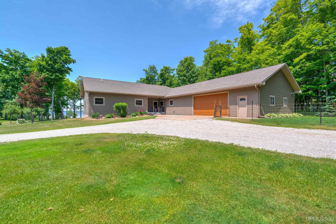 House in McMillan, Michigan, United States 4 - 18346323