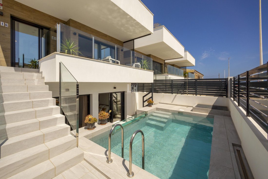 Villa in Torrevieja, Valencian Community, Spain 1 - 14427440