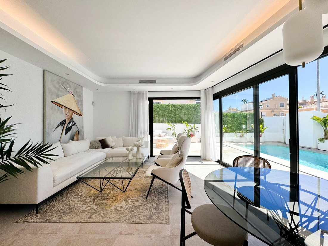 Villa in Orihuela, Valencian Community, Spain 3 - 14427458