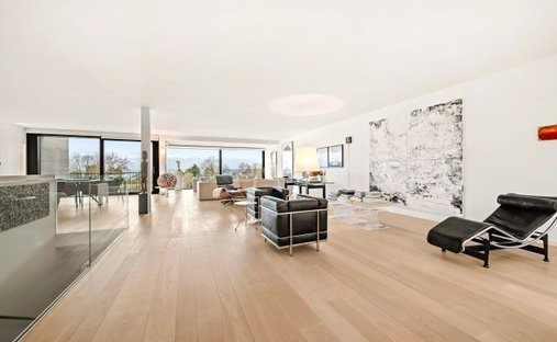 House in Corsier (GE), Canton of Geneva, Switzerland 1