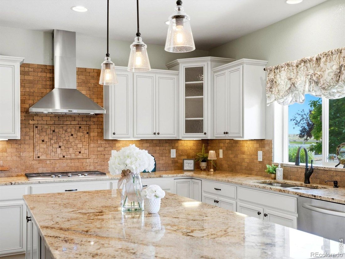 House in Dacono, Colorado, United States 2 - 18342313