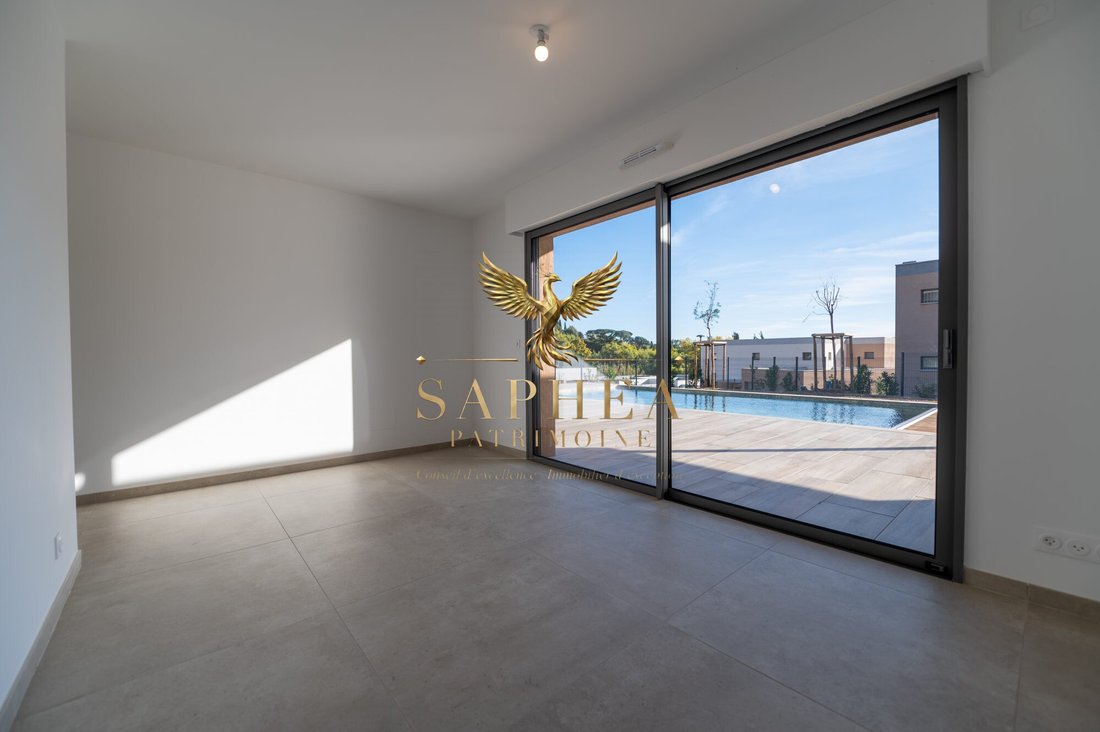 Villa in Le Lavandou, Provence-Alpes-Côte d'Azur, France 4 - 18348763