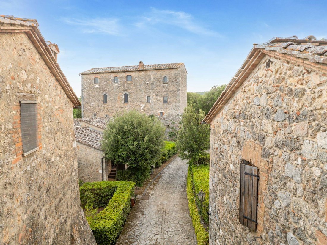 Country House in Sovicille, Tuscany, Italy 5 - 18341664