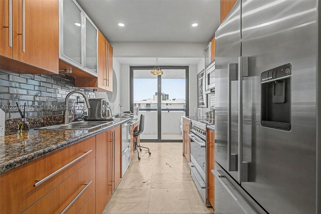 Condo in Miami Beach, Florida, United States 3 - 18340189