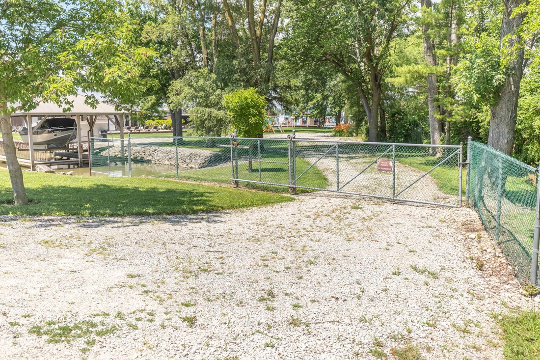 House in Fremont, Ohio, United States 4 - 18340029