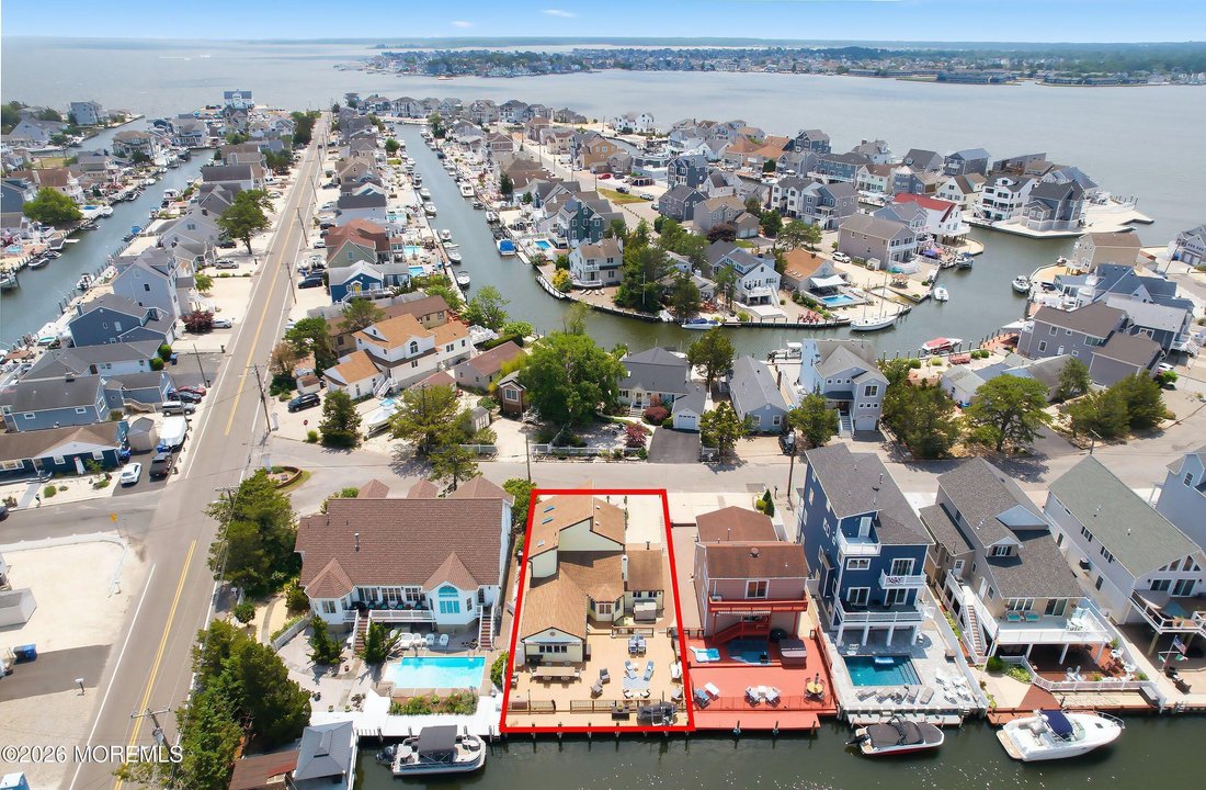 House in Brick Township, New Jersey, United States 2 - 18349155