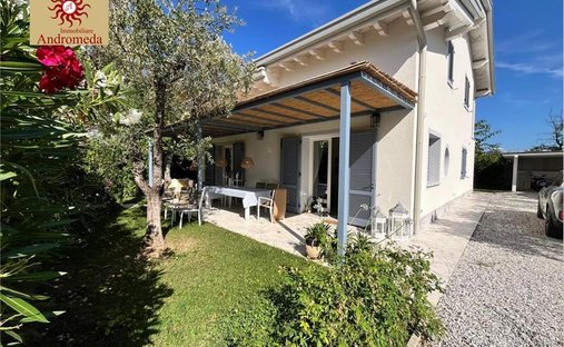 Villa in Center, Forte dei Marmi, Tuscany 1