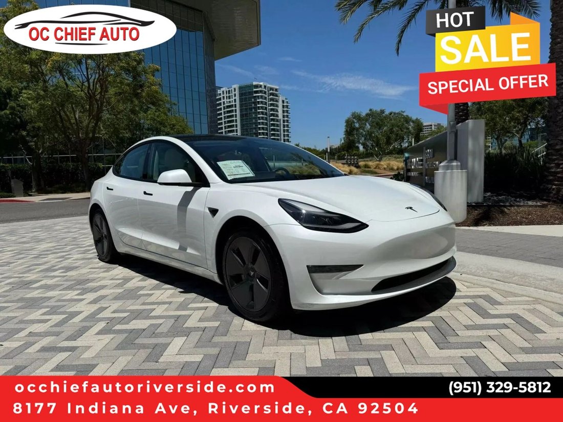 Sedan in Riverside, CA, United States 1 - 18333571